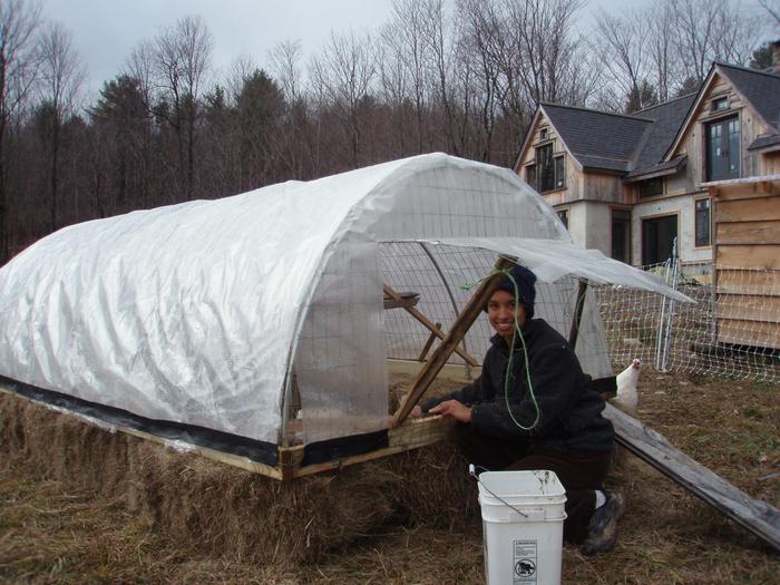 Strawbale duck and chicken house design? (chickens forum at permies)