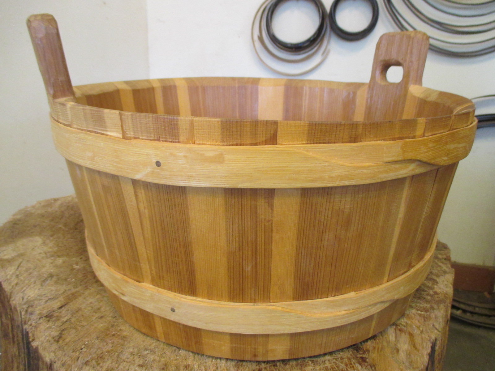 coopering...making wooden buckets (woodworking forum at permies)