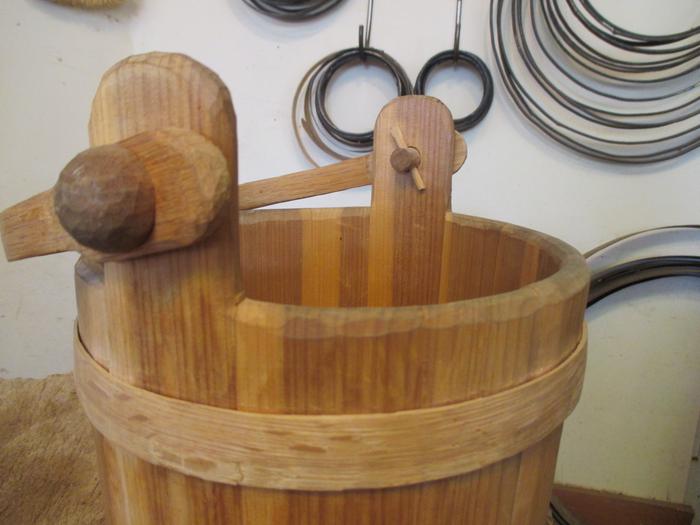 coopering...making wooden buckets (woodworking forum at permies)