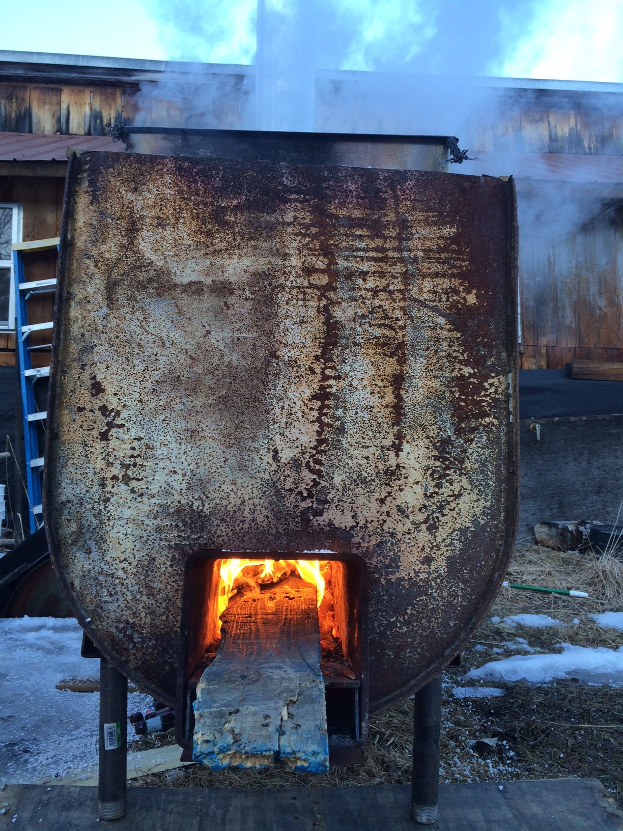 Rocket Stove Maple Syrup Evaporator (rocket stoves forum at permies)