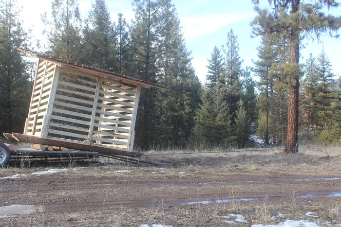 portable wood shed (on skids) (wheaton laboratories forum at permies)